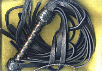 Bullhide Heavy Flogger By WIAN Studios Floggers